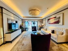 红谷滩 地铁口 铜锣湾广场 精装通透大平层 诚心出售