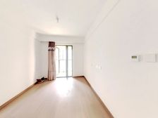 蔚蓝城市洋房,中间楼层,保养好,户型好,采光好