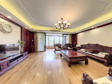 精装修保养好房东诚心出售看房可约一步到江边