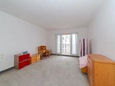 龙湖香醍漫步南区 4室2厅 毛坯出售价格可谈