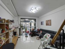 锦绣江南北区万达商圈 地铁近 电梯楼中楼