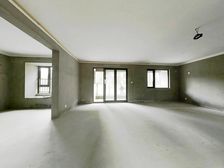 配套设施齐全,交通便利,户型方正