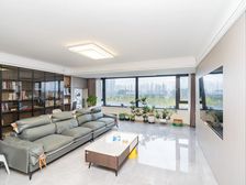 璞樾门第 3室2厅 豪华装修 拎包入住带车位 诚心出售随时看