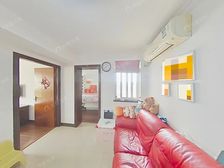 臻好房!!精装修,改三房实用性强,看房方便