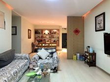 巴南区 典雅森林花园 三房 55万