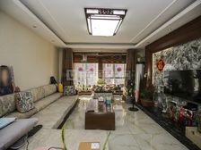 天津路山水华府社区精装3室拎包住