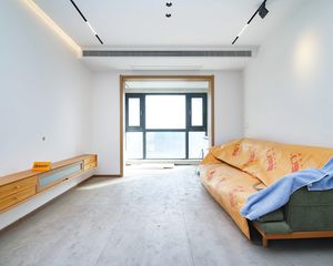 天鸿君邑 98平3居 南北向精装修 着急出售