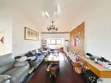 徐汇田林桂林路210平四房 满五顶层南北通