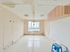 电梯中区,视野聚好,该户型小区紧此一套,业主嘎嘎诚心,看房随