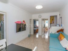 房子上面是多了一室一厅一卫的,户型正气采光好