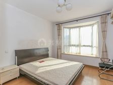 商品三房复式,上下两层200多平+11平露台,看房有钥匙