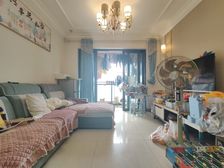 恒大精装三房诚心出售,业主自住欢迎看房