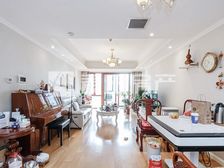 2室2厅蓝堡国际公寓南区