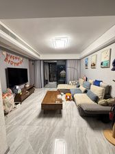 中梁壹号院4室2厅2卫南朝向320.0万元/套出售