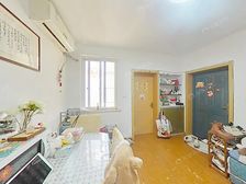 工业园苏安新上一室户,中间楼层 南北通透,出脚方便