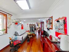 边套带窗户,南北两房,业主诚意出售。