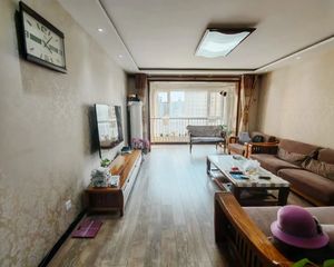卫国里阳光家园(和泓阳光) 3室2厅 南北 精装