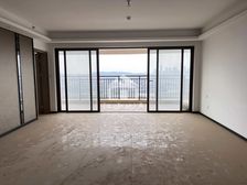 龙光玖珑湖二期 237平6房2厅378万 湖景大平层