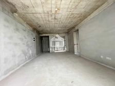 民主14中 电网南院 全新小区 毛坯大4房带车位诚售