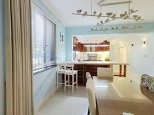 精装修,主卧朝南,小区中心位置,得房率高,电梯房