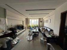 江东新世纪4室2厅2卫南朝向450.0万元/套出售