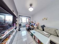 新陶北街新陶苑 3 房 92.7742 方 繁华地段