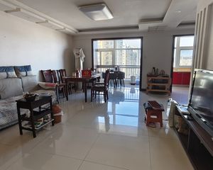 密云世纪家园3室2厅精装修