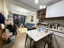 南北通透前滩晶萃名邸2室2厅精装修