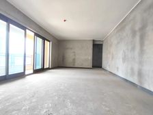 轻轨旁,融创横厅大平层,居家安静