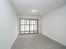 九洲玺 3室2厅 毛坯三朝南双阳台户型 中间楼层 小空置