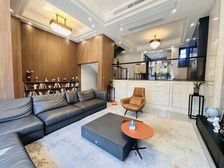 新城西部 辰弘佳苑 全新装修别墅 南花园100平 有地下室