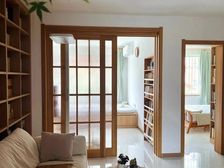 门口是公园 公园里有地铁站 大面积 单价低 只有契税