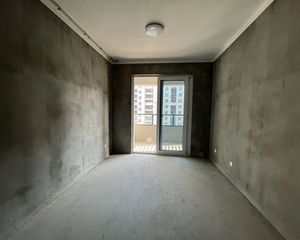 新兴岚湾小区2室2厅1卫南朝向75.0万元/套出售
