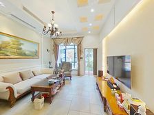 星湖国际的联排别墅,边户,安静位置,实际使用面积多,诚心出售