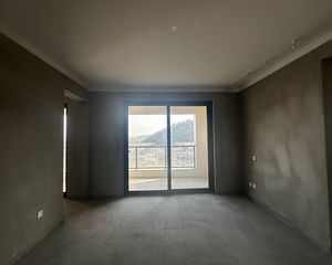采光好公交开到小区边居家舒服好地方