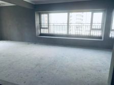 边套楼层好 户型方正 全新毛坯 小区中庭看房方便