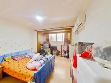 上有露台下有天井!带地下车库不潮湿!低总价!天井已搭好!