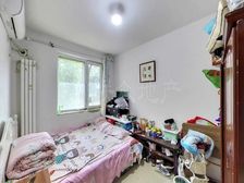 必看好房 店长力荐 格林云墅一层带下跃