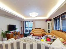 品质小区,环境优美,诚意出售,精装好房