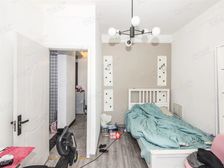 正南 经纬城市绿洲六期 1室2厅 精装修