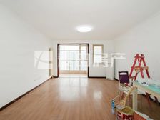 三居室 看房方便 配套齐全 交通便捷 诚意出售 可大刀