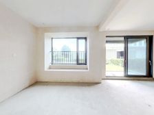 柳岸晓风 4室2厅 南