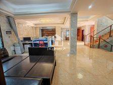 新天地别墅独栋别墅,可以拆掉重建!