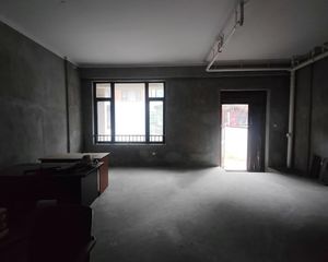 银亿东岸别墅5室2厅3卫南朝向1850.0万元/套出售