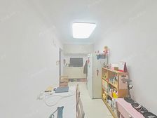 三轨交汇,配套齐全,生活方便,近地三轨交汇配套齐