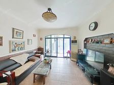 一楼带花园,业主置换诚售,随时看,南北通透,拎包入住