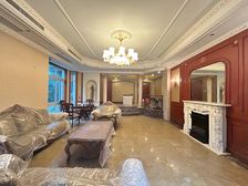 花园150平 精装别墅 提包入住 实得600平