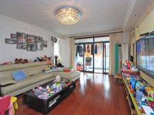 世纪公园地铁2号线 樱花坊89弄精装三房 厅南北通 全明户型