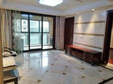 15年小区,豪华装修南北通 人车分流,带车位,急