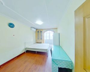 望京一路之隔,酒仙桥·大山子南里·3室·1厅